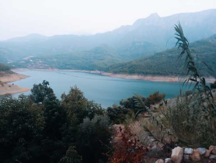 Bu da bonus... Kaldığımız evin bahçesinden çektim bu fotoğrafı... Dim Çayı Baraj Gölü...