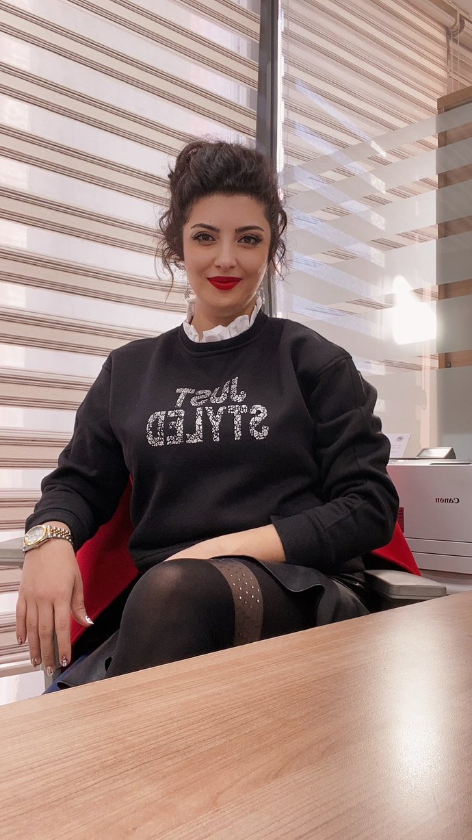 Sizce 45 Yaşındaki annemin havalı ve kibirli olması normal mi ?