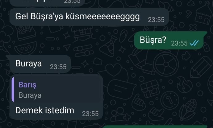 Flörtüm bana farklı bir kız ismiyle seslendi ne düşünmeliyim?