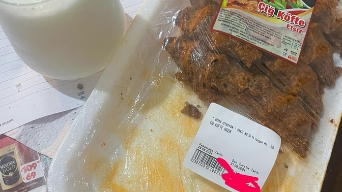 Bu saatte yenir mi sttsi geçiyor yiyim bari😄😁?