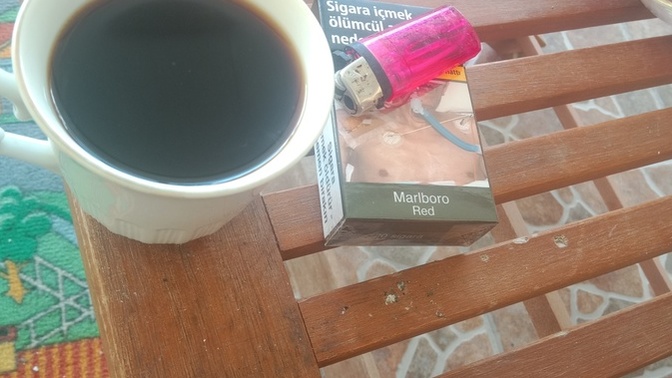 Sabahları o sessizlikte içilen kahve neden hep en güzeli olur?