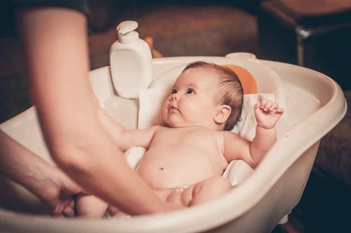 Sonbaharda bebek banyosu nasıl olmalı?