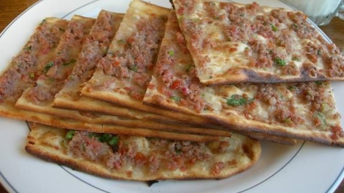 Etli ekmek sever misin?