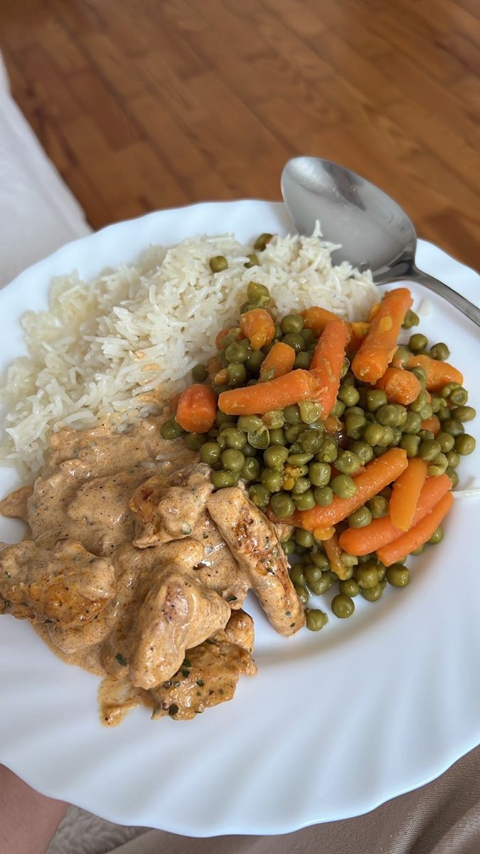 Hiç yemek yapamamak ayıp mı?