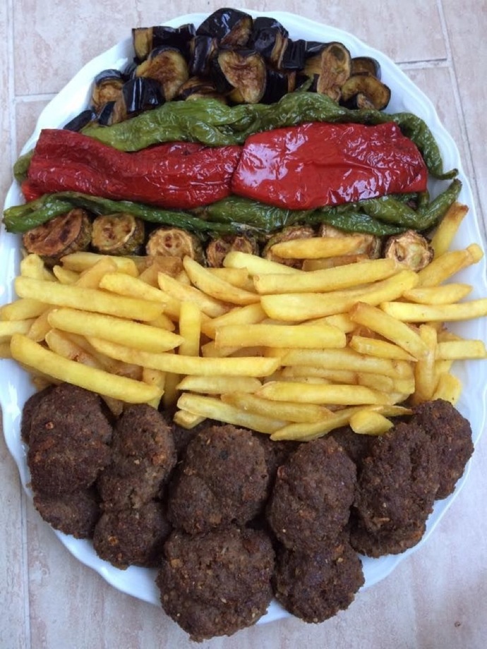 Yanına ne iyi gider sizce?