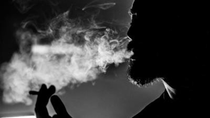 Odanızda sigara içilmesine izin verir miydiniz?