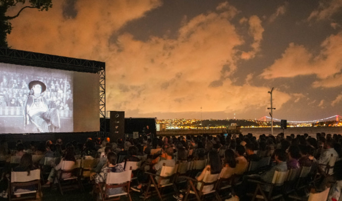 En sevdiğim Beylerbeyi Açık hava Sinema platosu