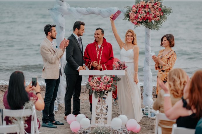 Evlenecek olsanız, düğün mü yoksa nikah mı tercihiniz olurdu?