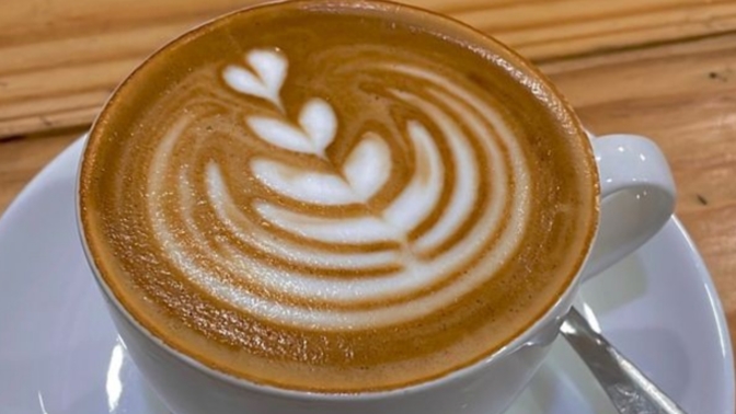 Latte kahve aslında sütlü kahve değil midir?