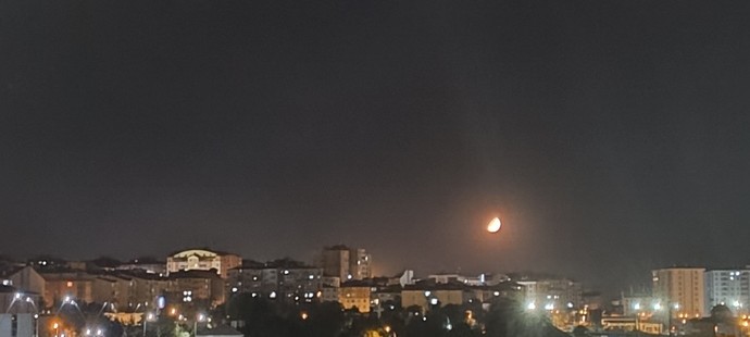 Manzaranız mı eksik, eşlik edeniniz mi?
