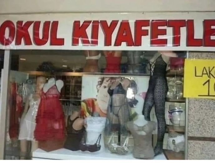 Okul müdürü okul kıyaferlerini almak için bu mağzaya yolladı bakanlığa şikayet etmelimiyim?🤭🤭🤭?