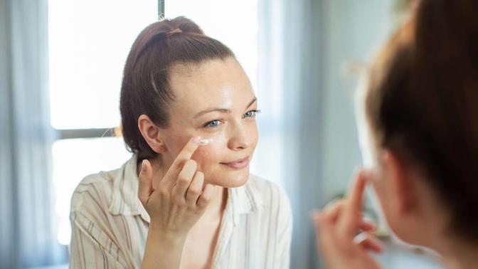 Çok kuru cilde sahip olanlar sonbaharın rüzgarları için nasıl önlemler alıyor?