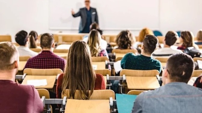 Üniversiteye yeni başlayanlara ne gibi tavsiye verirdiniz?