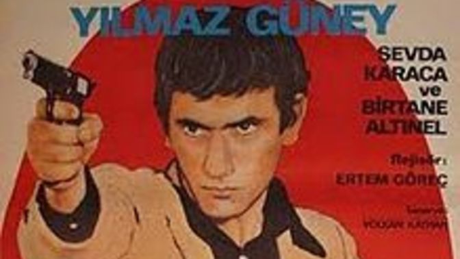 Farklı açılardan yüzünün yarısının fotoğrafını koyan kızlar sahtekar mı?