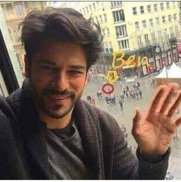 Beni görmek isteyenler için fotomu paylaşıyorum🤭🤭🤭 nasıl çıkmışım arkadaşlar 🤭 ?