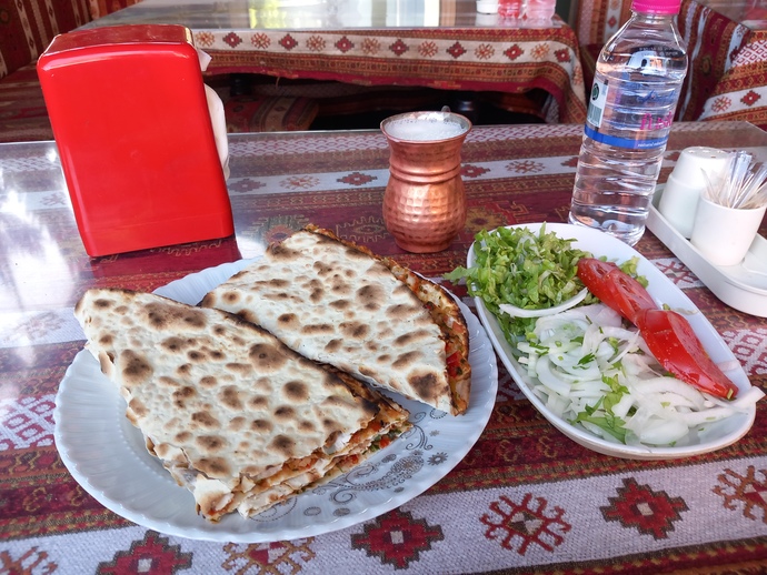 Lahmacun ideal bir sabah kahvaltısı olabilir mi?