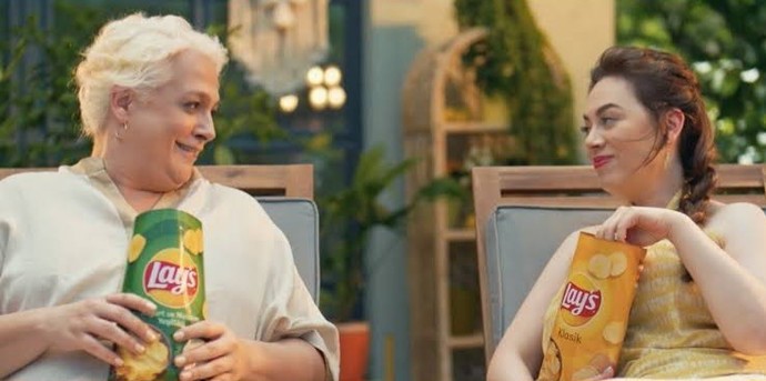 Film/dizi izlerken hangi atıştırmalık olmazsa filmden zevk almazsınız?