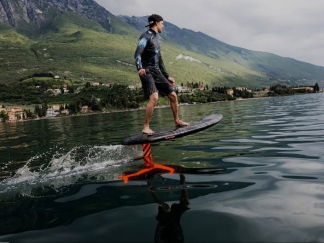 Sörf sporunda elektrikli sörf dener misiniz, klasik sörf mü tercih edersiniz?