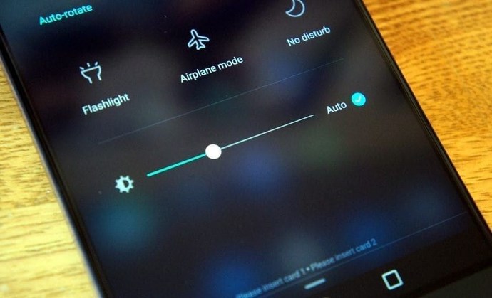 Telefon ekran parlaklığınızı hangi seviyede kullanırsınız?