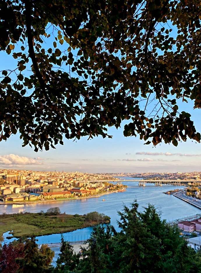 Güzel bir gün olması dileğiyle, bir kahve alır mıydınız?