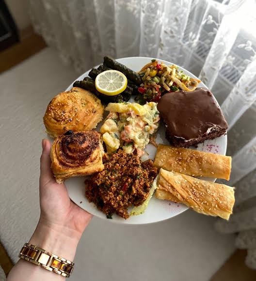 Size gelsem bana ne ikram ederdin?