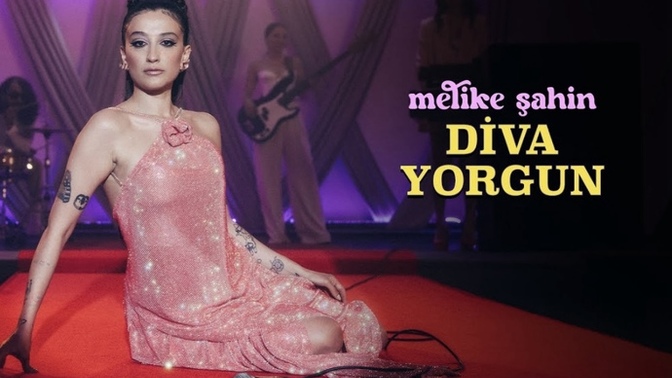 Duyunca dilinize dolanan bir şarkı söyler misiniz?
