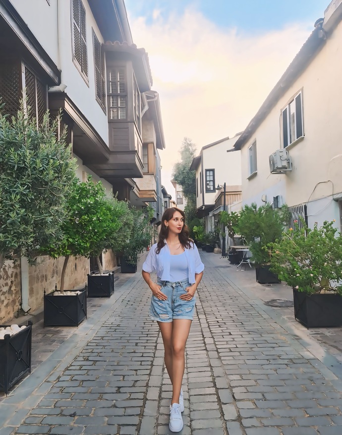 Nasılım iyi akşamlar✨️?