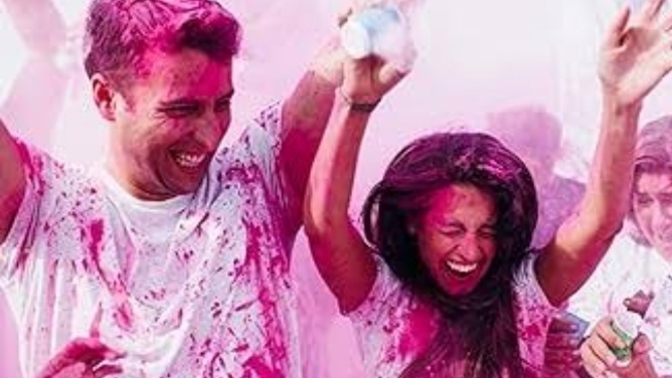 Kafanızı sağ tarafa çevirdiğinizde gördüğünüz ilk şey nedir?