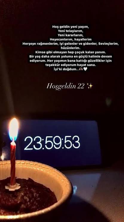 Bugün benim doğum günüm.🎂🎈🕯️🎉22 yaşıma bastım. Hayata sıfırdan başlamak için geç mi?