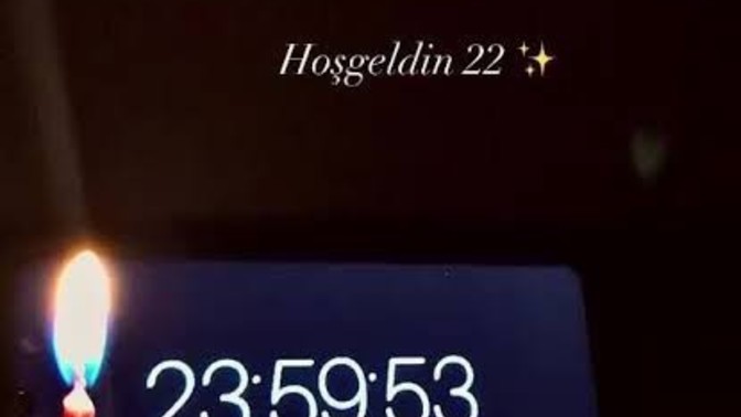 Bugün benim doğum günüm.🎂🎈🕯️🎉22 yaşıma bastım. Hayata sıfırdan başlamak için geç mi?