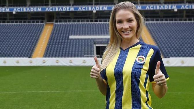Sevgiliniz bir kızı takip etse ve Fenerbahçeli diye ettim dese ne yaparsınız?