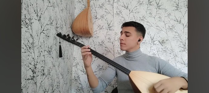 Dünyaya adını duyurabileceğin sadece bir enstrüman çalabilecek olsaydın, hangi enstrümanı seçerdin?