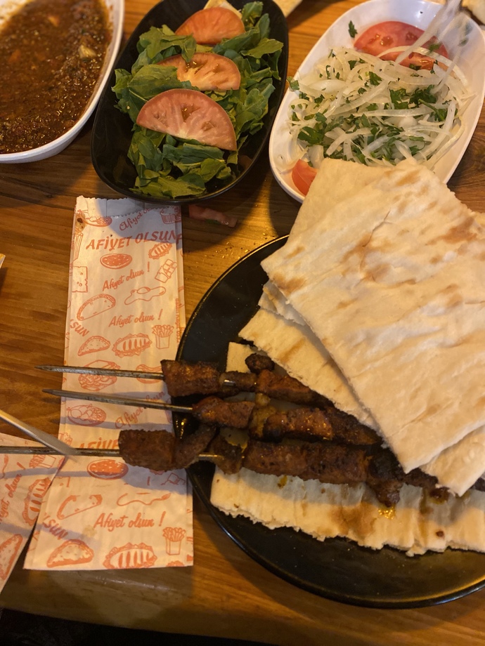 Size Diyarbakır ciğeri ısmarlar mıyım, söyleyeyim mi?