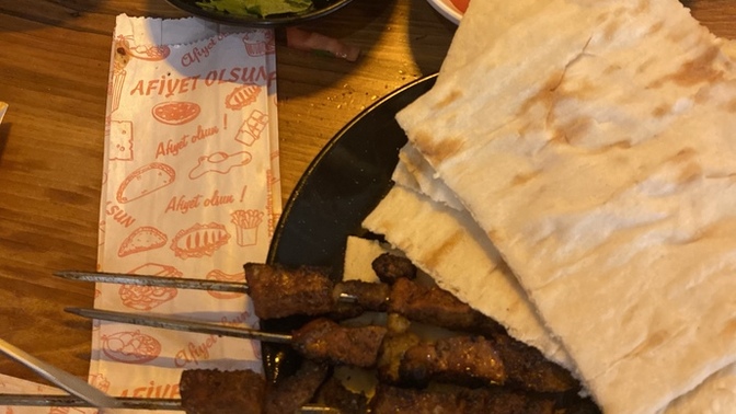 Size Diyarbakır ciğeri ısmarlar mıyım, söyleyeyim mi?