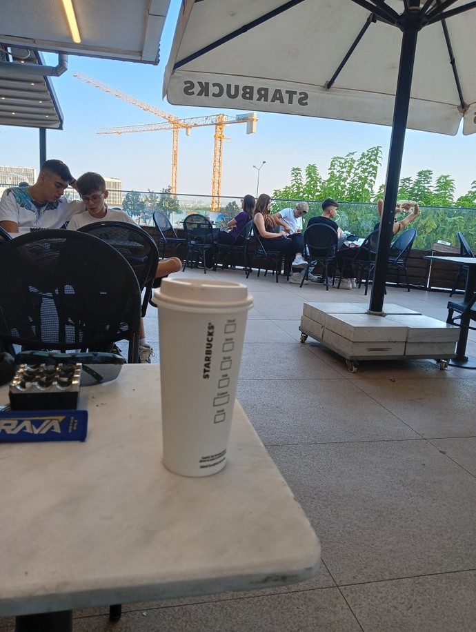 Akşam olup işden çıkıp kafa dağıtmaya çıkan kimler?