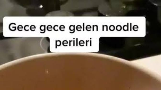 Gece noodle yer misiniz?