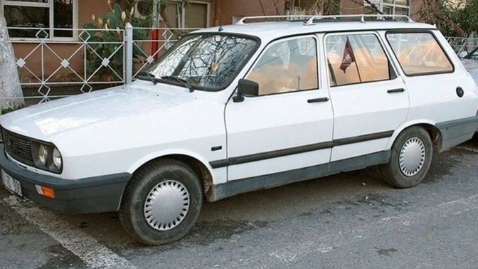 Sevgilin ilk buluşmaya "torosla" gelse ona karşı duyguların azalır mı?