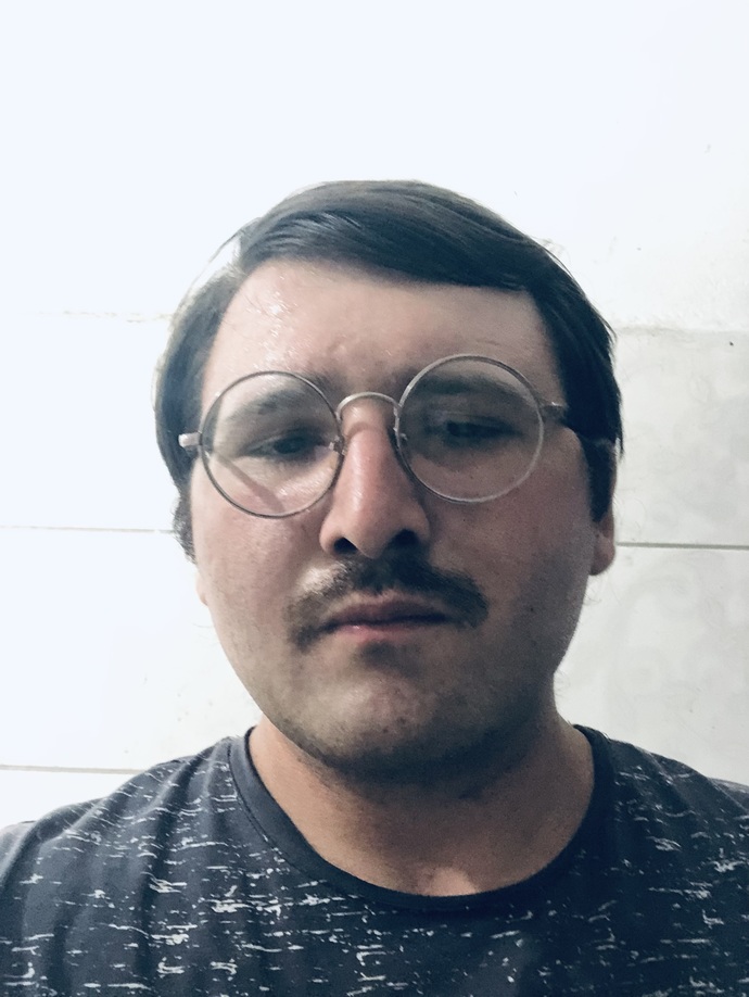 Pala bıyığı bırakınca Adanalı dizindeki Oktay Kaynarca yavuz başkomiser gibi asi ve öfkeli olmuş muyum sizce de?