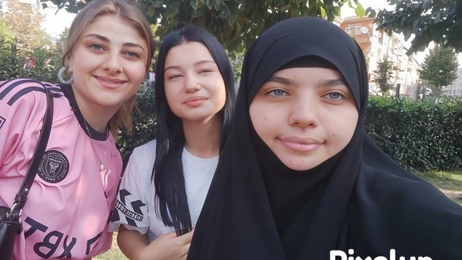 Sizinde idol olarak gördüğünüz ve çok sevdiğiniz akraba tarafından kuzeniniz var mıdır?