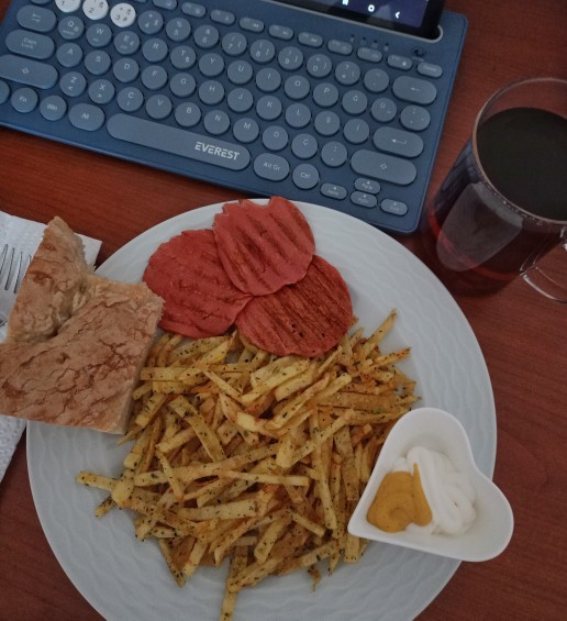 Günaydın, kahvaltılarınız sağlıklı mı olur yoksa sağlıksız mı?