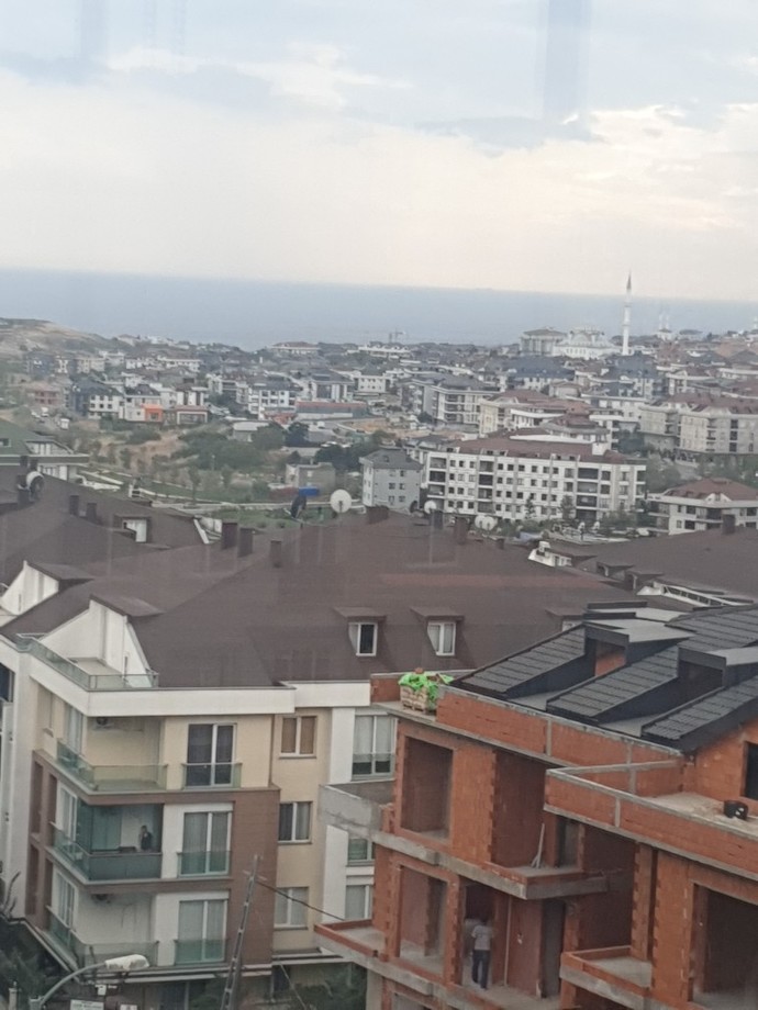 Oturduğun ev müstakil mi yoksa apartmanın kaçıncı katı-manzarası ne?