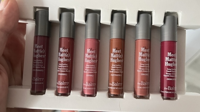 Çok beğendiğiniz ruj markası serisi nedir? 💄?