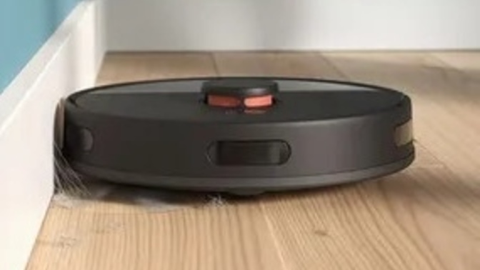 Robot süpürgenin fırçalarını ne kadar sıklıkla temizliyorsun?
