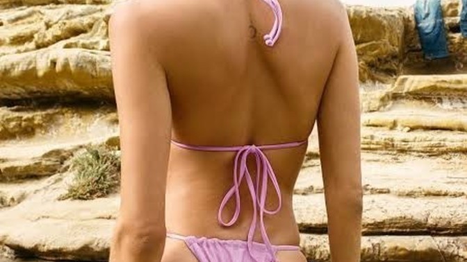 Kız arkadaşıma bikini hediye edeceğim ne alayım?