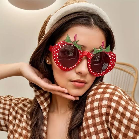Bunu bi İtalyan ressam çizseydi beğenirdiniz ama ben yaptım nasıl olmuş? 🤭🤭🤭bence bi fark yok🤔🤔?