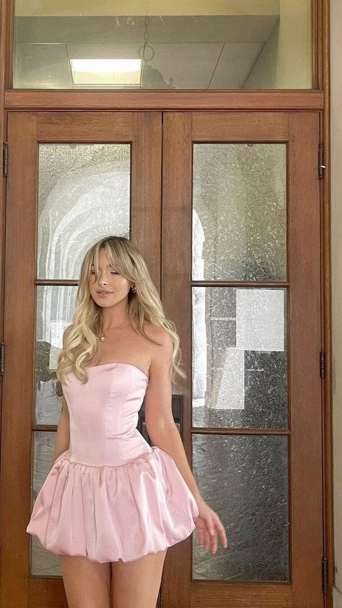 Nişana giderken hangisini giyeyim?