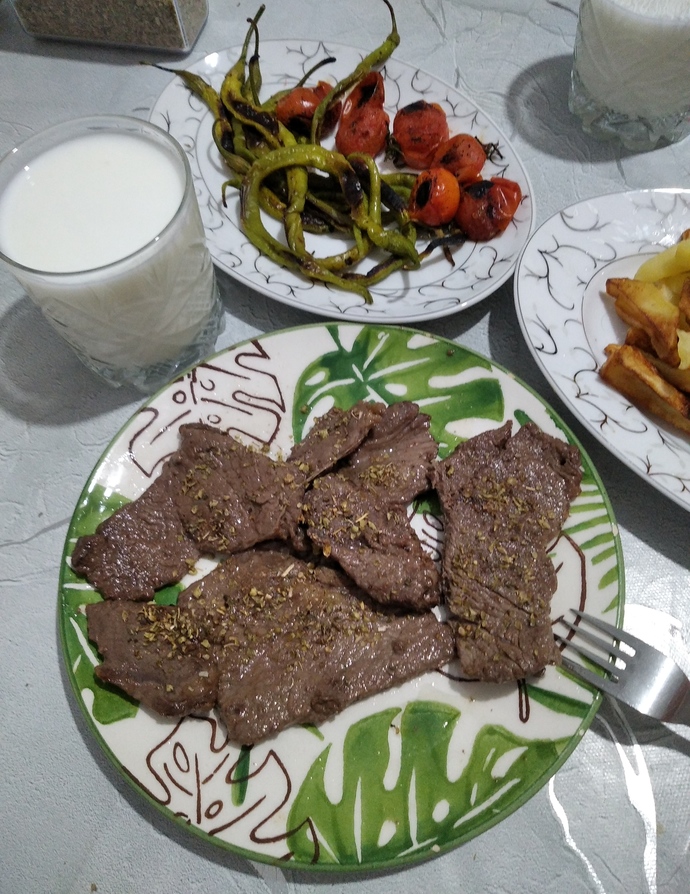 Eti güzel pişirmek sizce de ustalık mi gerektiriyor?