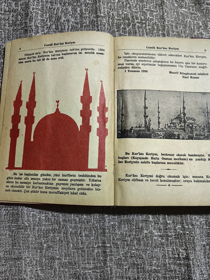 Çok eski defterler ya da kitaplarınız duruyor mu hala?