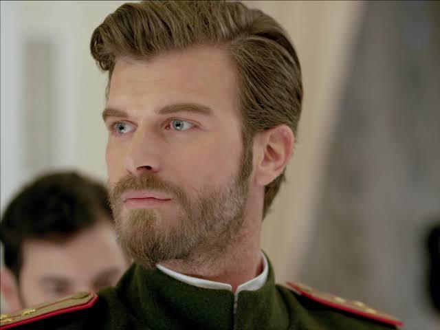 Kıvanç Tatlıtuğ hangi rolde zirve yaptı sizce ?
