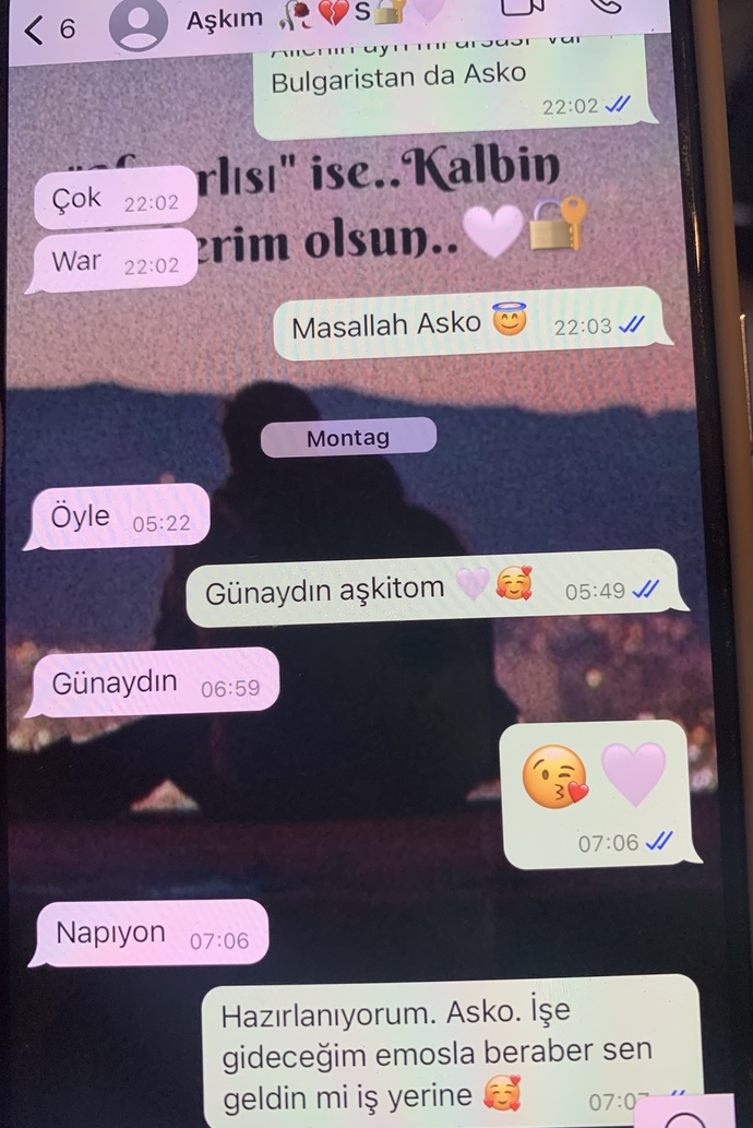Sizce bir erkek kıza maddi durumunu anlatır mı ben olsam anlatmam ben de ablama korumaya çalışıyorum?